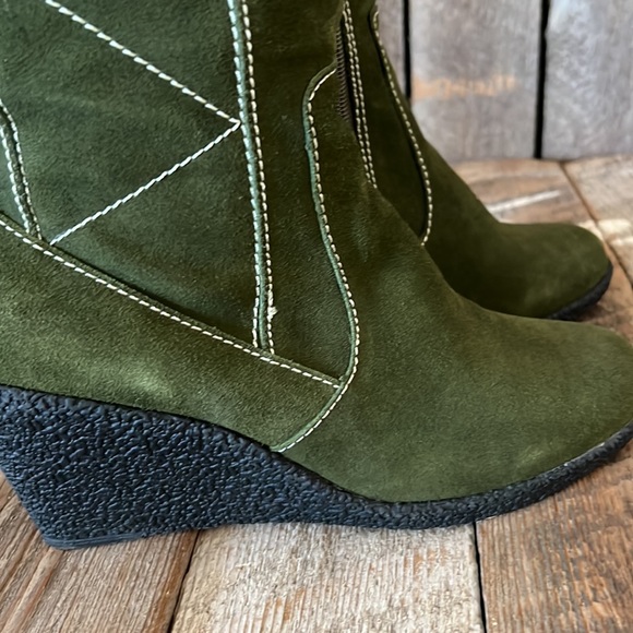 Noel Collection Suede with zipper boots size 8 - Picture 5 of 11